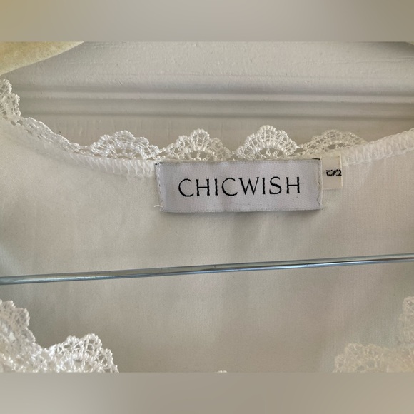 Chicwish Feminine Lace Tank - Picture 2 of 6